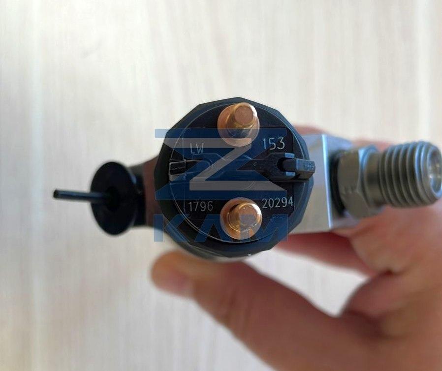 Форсунка Bosch -153 на КАМАЗ Common Rail ЕВРО-3,4,5 (0445120153) / BOSCH китай (оригинал)