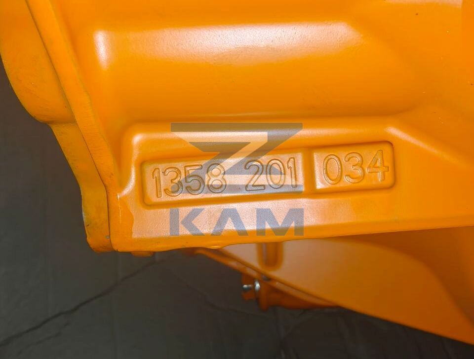 Картер КПП -034 центральный (демультипликатора) на АКПП ZF 12TX 2620 TD Traxon Китай / ZF